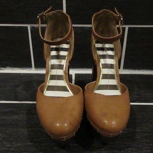 Gianni Bini Mary Jane Clogs